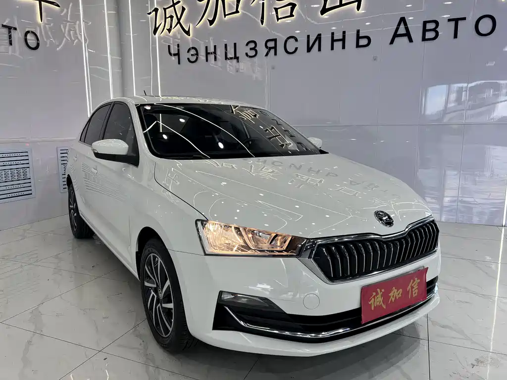 Skoda Rapid 2022 1.5L AT