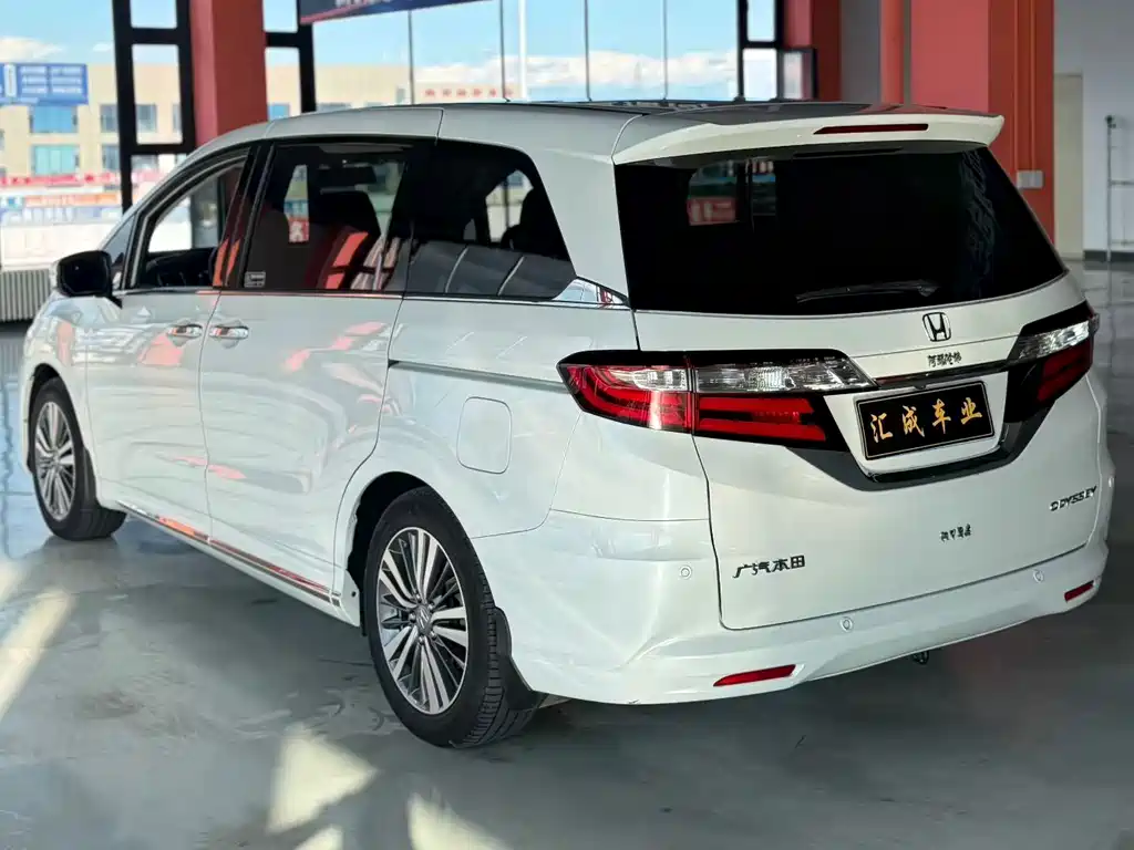 Honda Odyssey — миниатюра 6