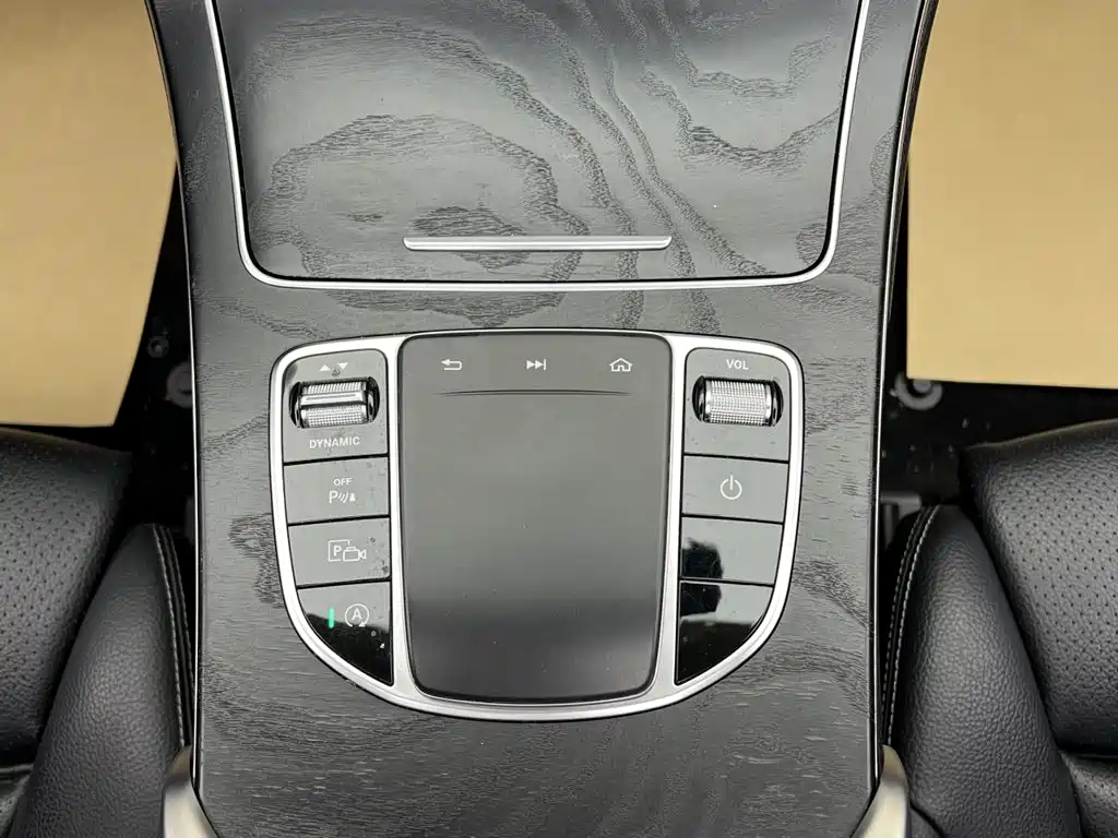 Mercedes-Benz C-Class — миниатюра 21