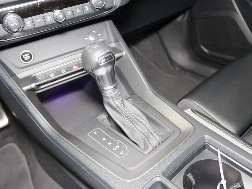 Audi Q3 — миниатюра 11