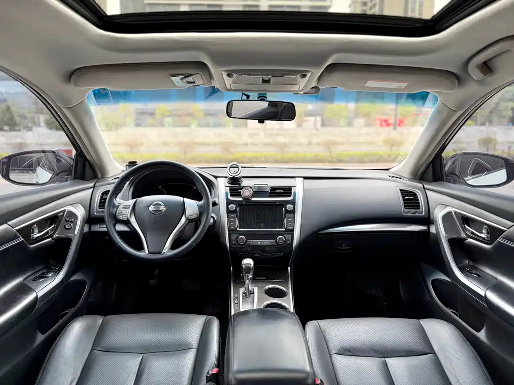 Nissan Teana — миниатюра 5