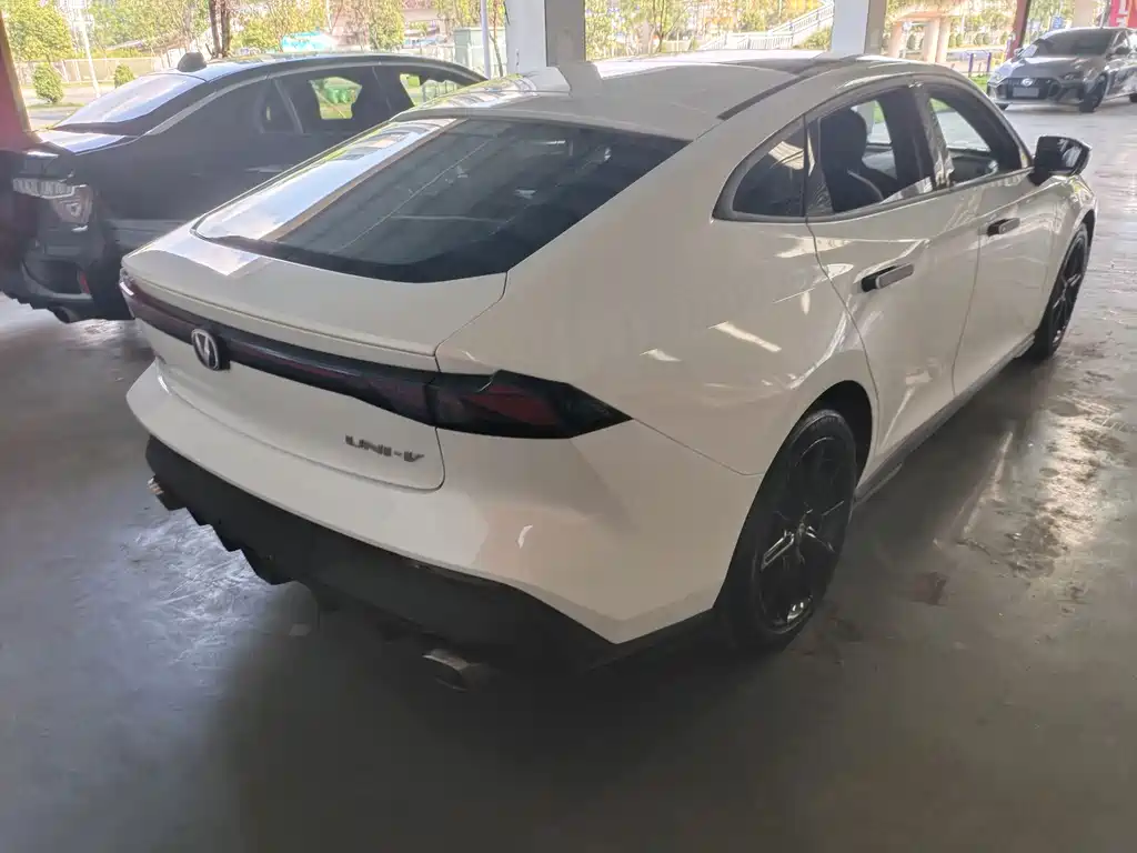 Changan UNI-V — миниатюра 10