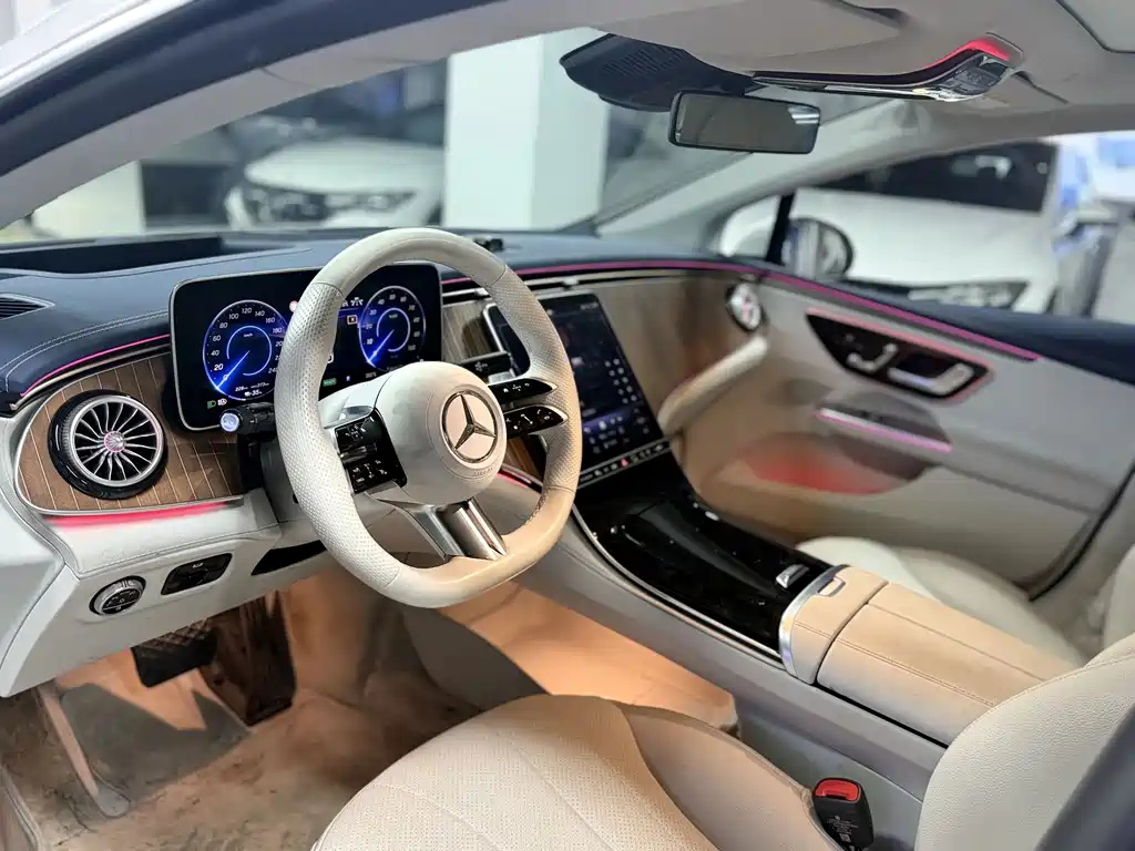 Mercedes-Benz EQE — миниатюра 12