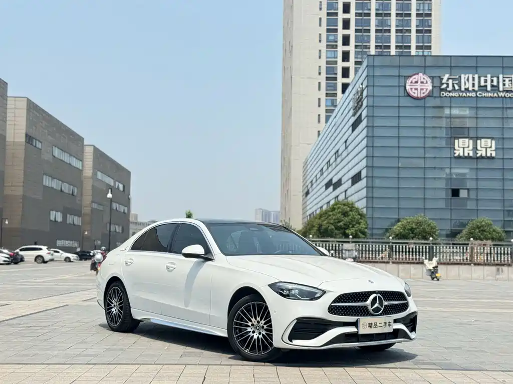 Mercedes-Benz C-Class — миниатюра 3