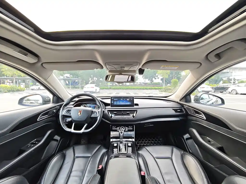 Hongqi Hongqi H5 — миниатюра 6