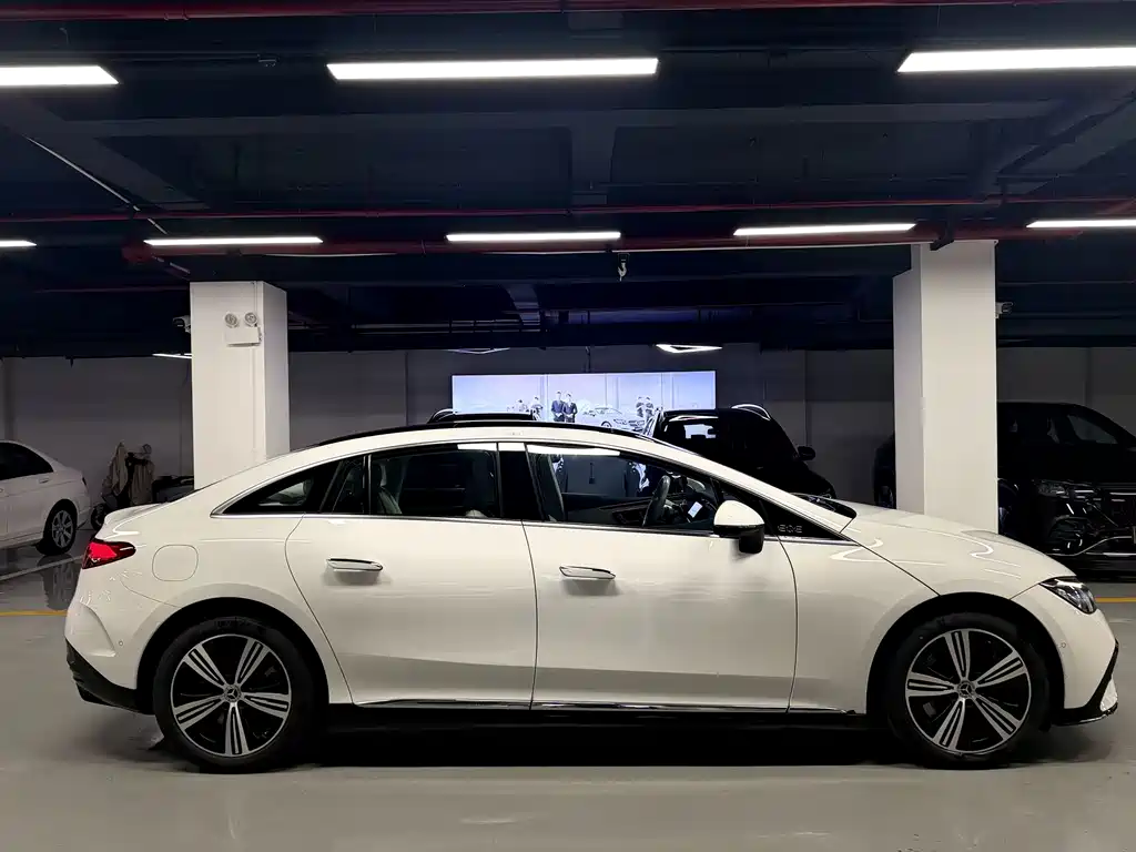 Mercedes-Benz EQE — миниатюра 5