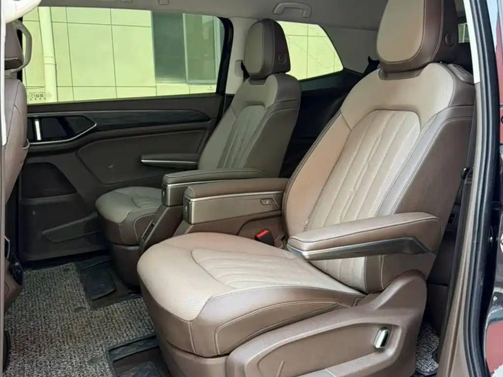 Volkswagen Viloran 2023 380TSI