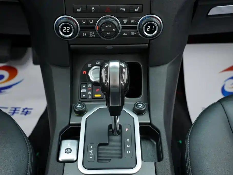 Land Rover Discovery — миниатюра 26