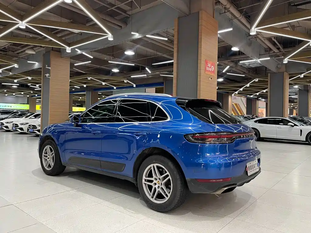 Porsche Macan — миниатюра 12