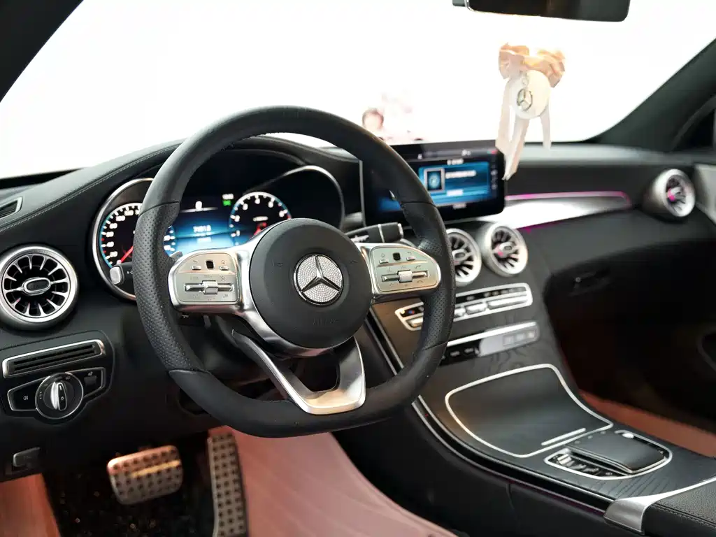 Mercedes-Benz C-Class (Import) — миниатюра 4