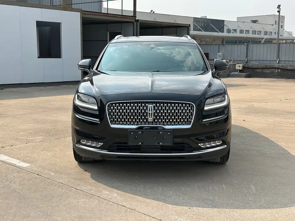 Lincoln Nautilus 2021 2.0T