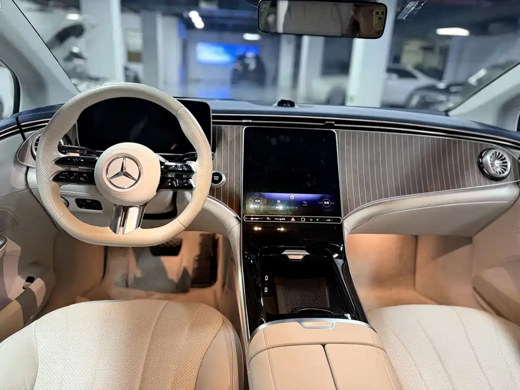 Mercedes-Benz EQE — миниатюра 12