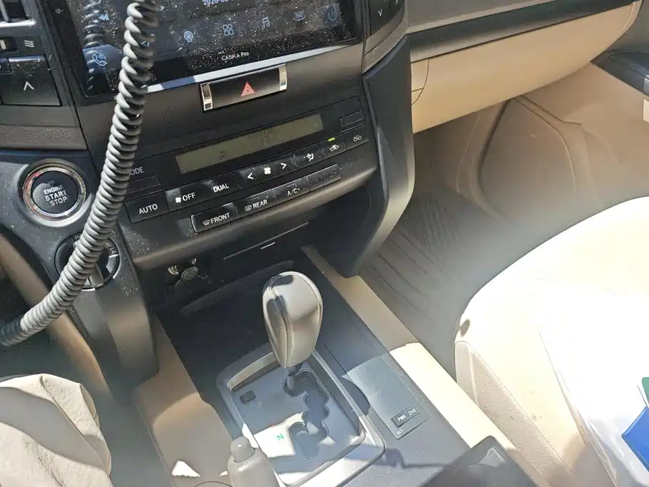 Toyota Land Cruiser — миниатюра 16