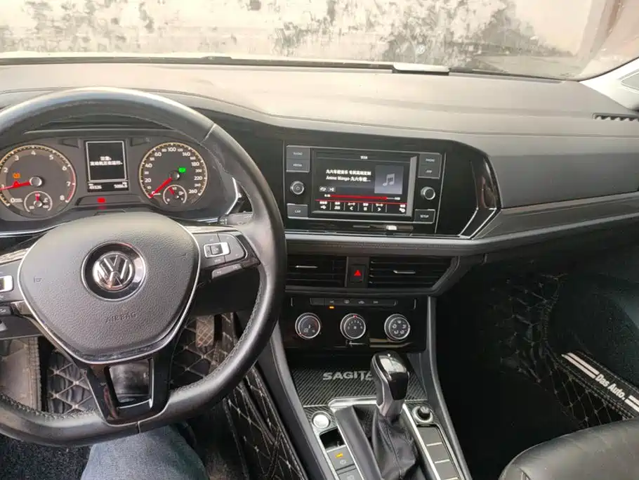 Volkswagen Sagitar — миниатюра 12