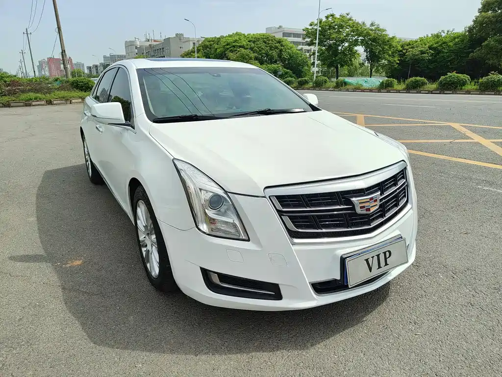 Cadillac XTS 2017 28T