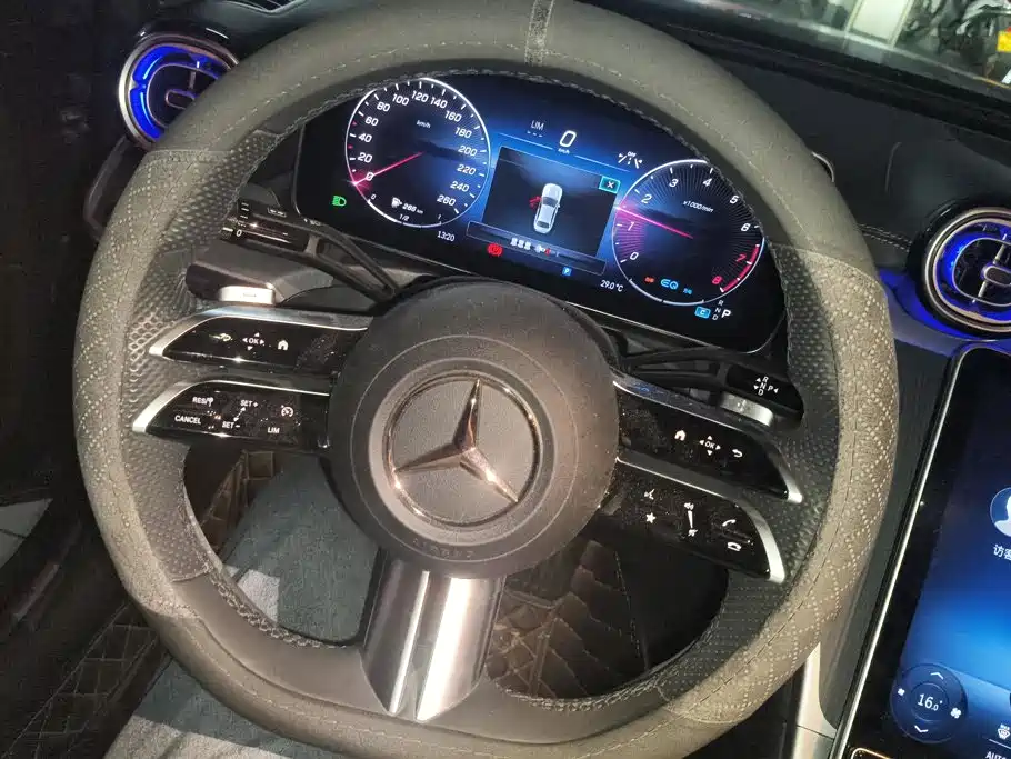 Mercedes-Benz C-Class — миниатюра 15