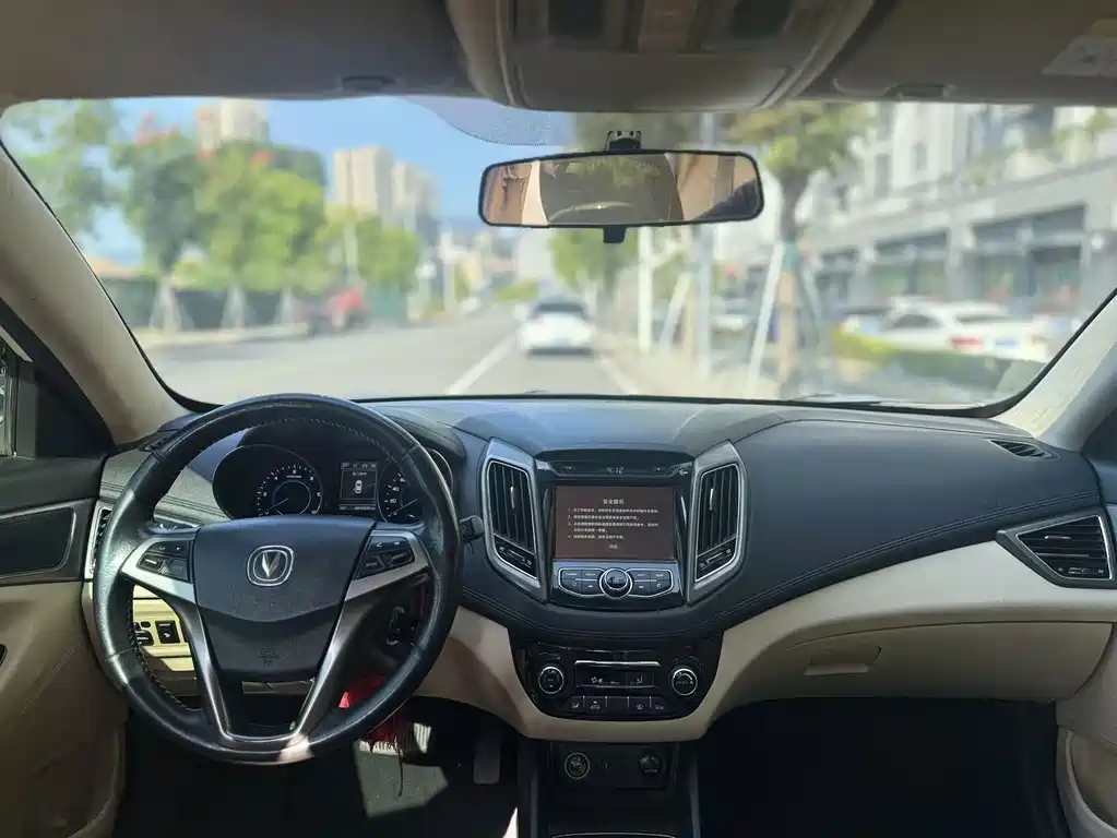 Changan Eado New Energy — миниатюра 6