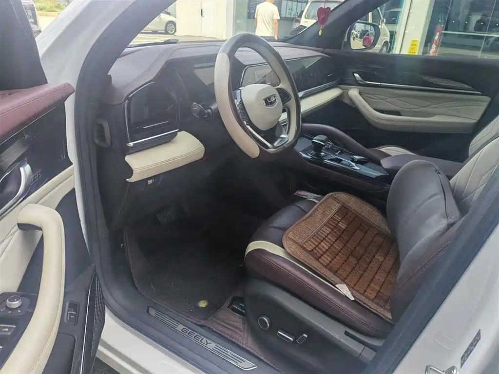 Geely Monjaro L 2024 2.0TD AT