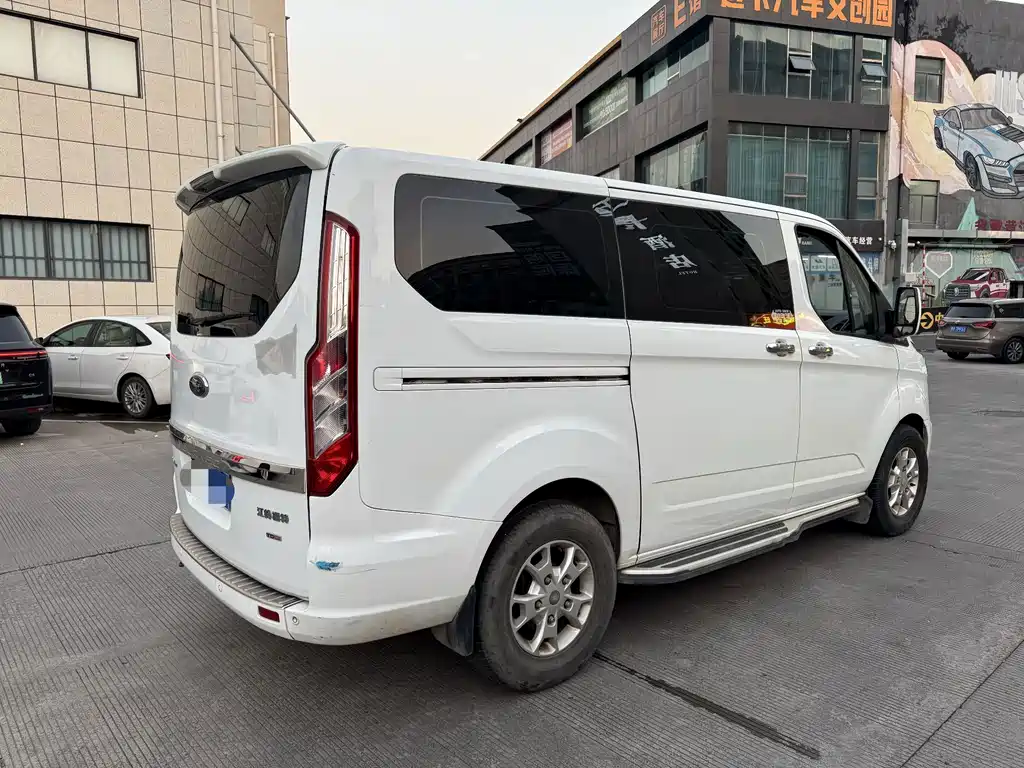 Ford Transit — миниатюра 9