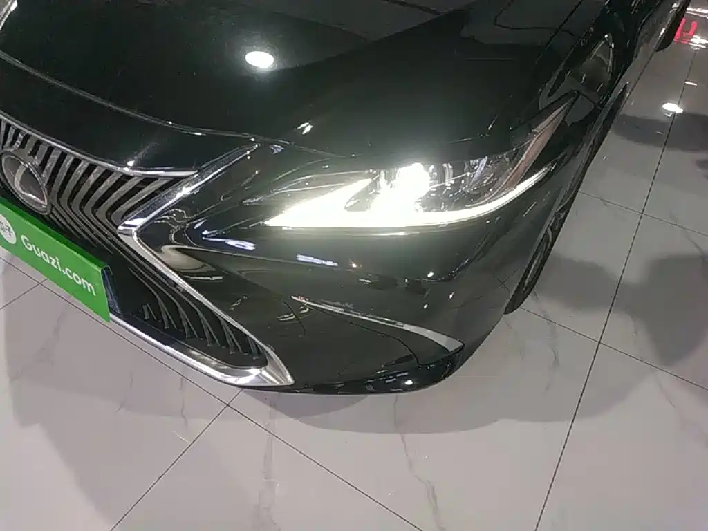 Lexus ES — миниатюра 24