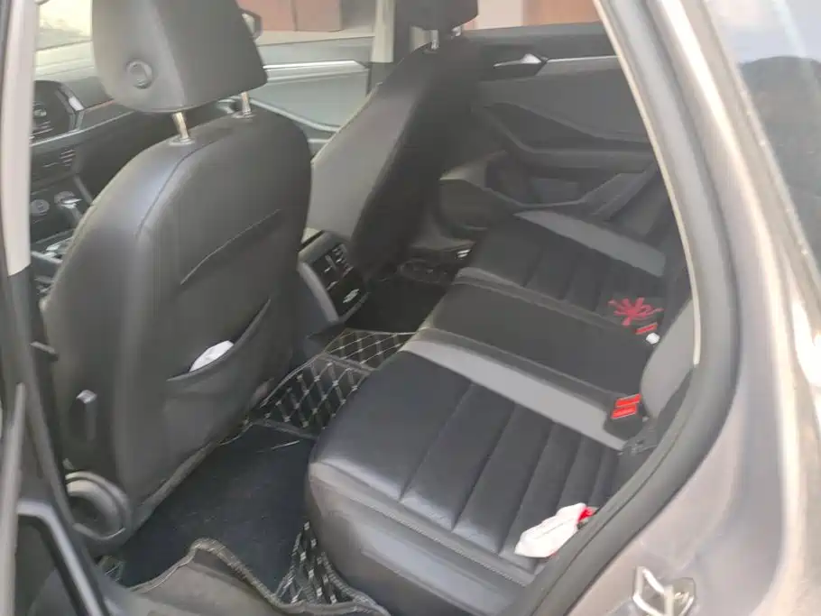 Volkswagen Sagitar — миниатюра 11