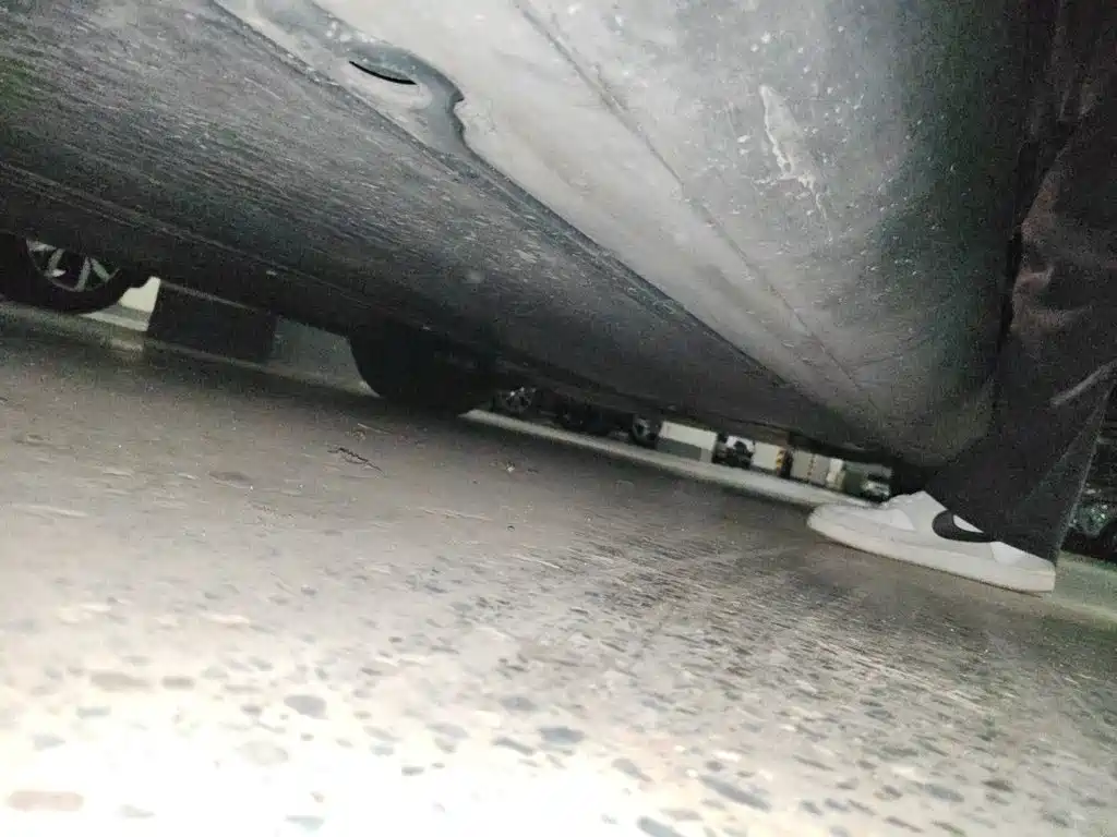 Tesla Model Y — миниатюра 18
