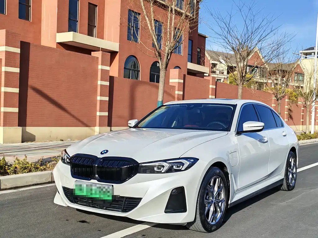 BMW i3 2025 eDrive 35 L