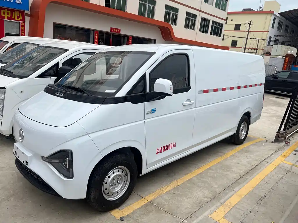 Dongfeng V5 2025 310km