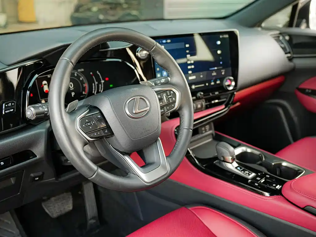 Lexus NX — миниатюра 9