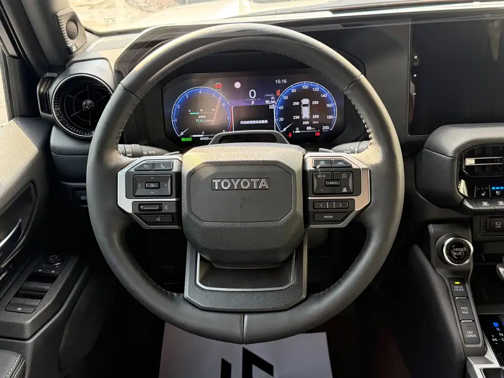 Toyota Prado — миниатюра 14