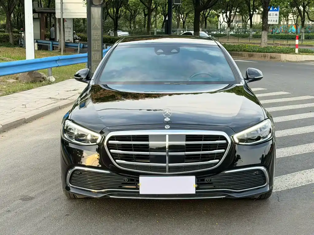 Mercedes-Benz S-Class — миниатюра 2