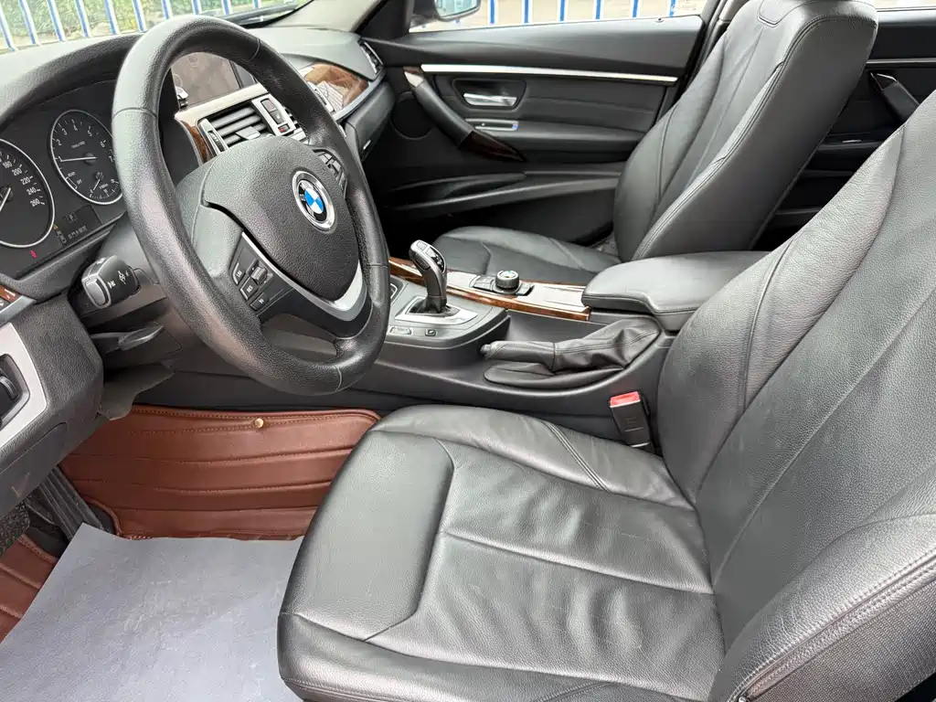 BMW 3 Series — миниатюра 6