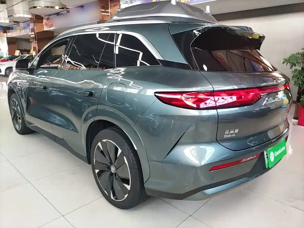 BYD Tang L L 2025 DM 175KM