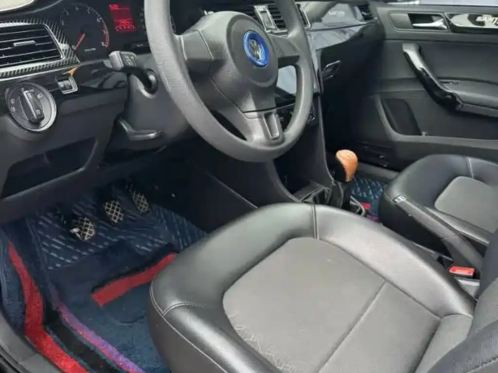 Volkswagen Santana — миниатюра 8