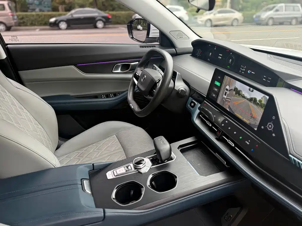 Changan UNI-K iDD — миниатюра 19