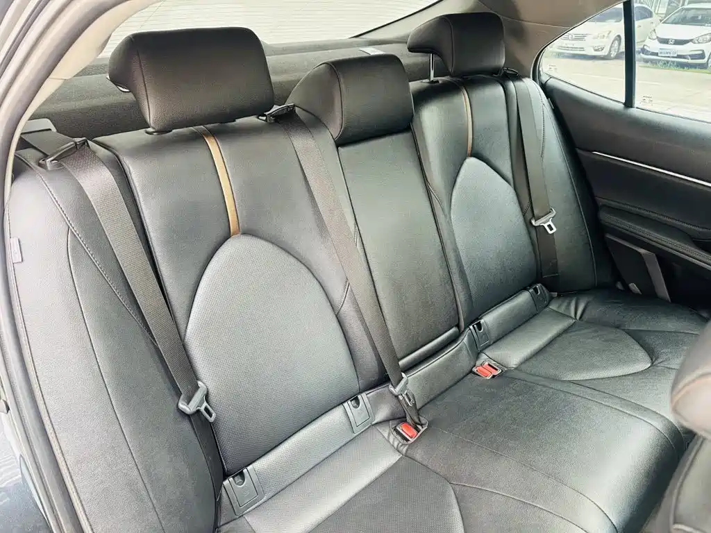 Toyota Camry 2021 2.5HG Luxury