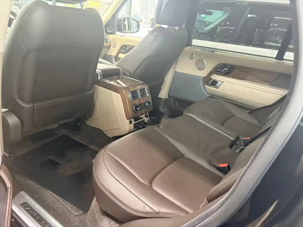 Land Rover Range Rover — миниатюра 16