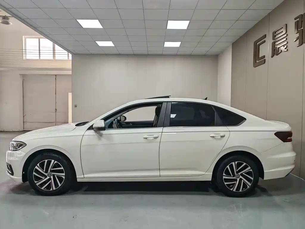 Volkswagen Lavida — миниатюра 7