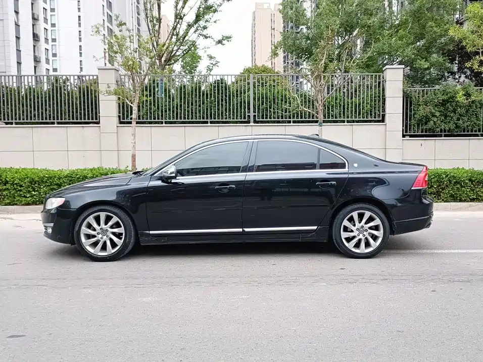 Volvo S80L — миниатюра 3