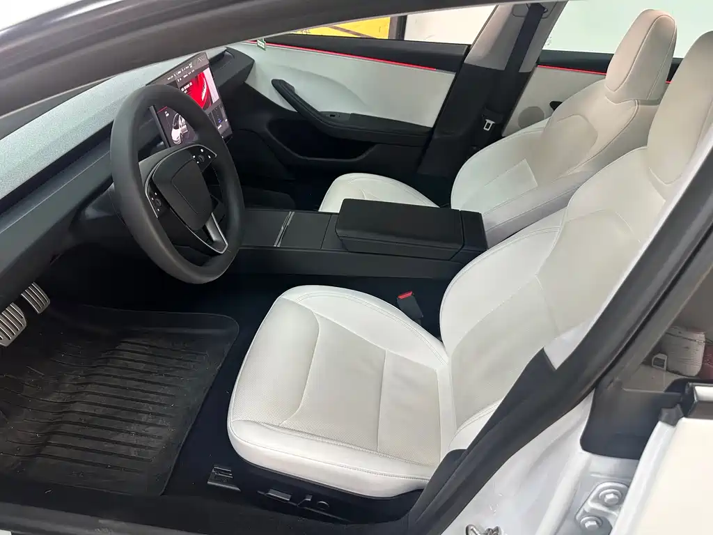 Tesla Model 3 — миниатюра 4