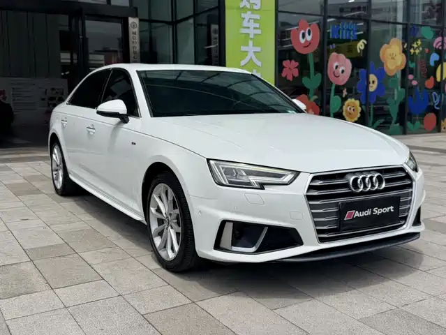 AUDI  A4L 2019