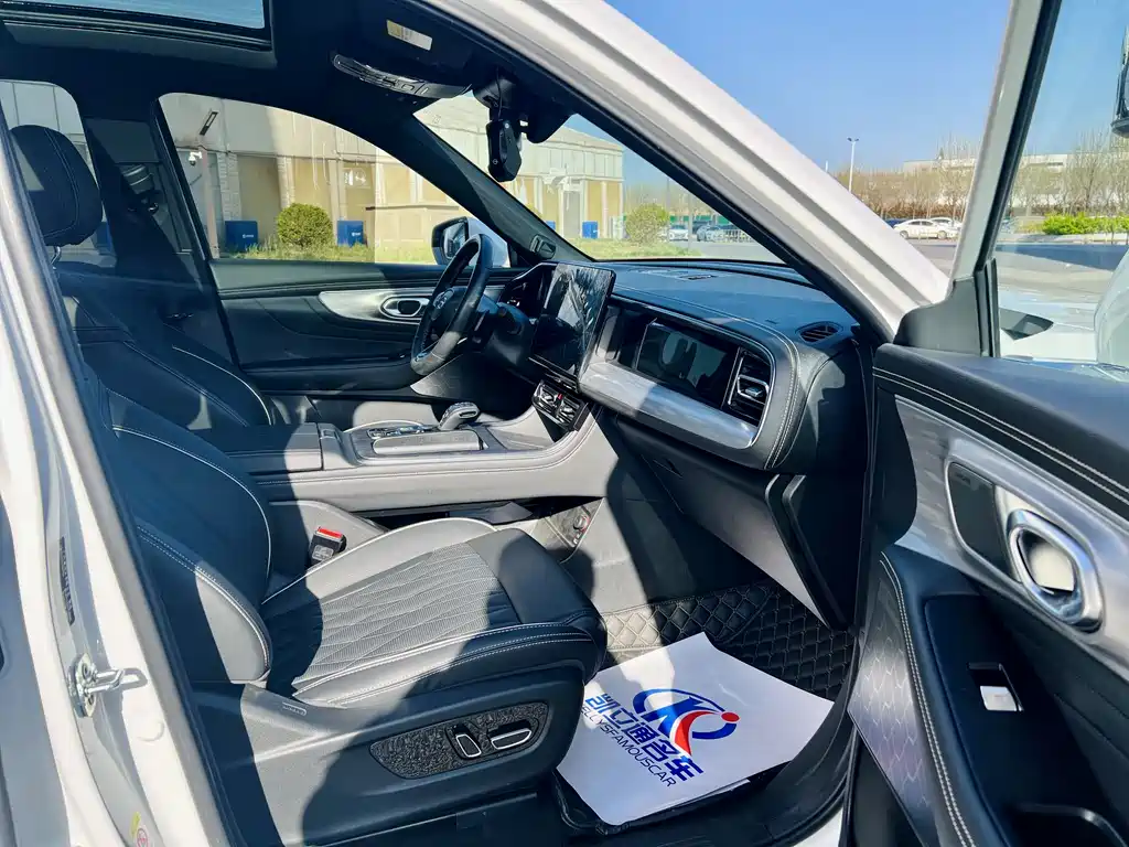 GAC GS8 2022 2.0TGDI Luxury ( мест)