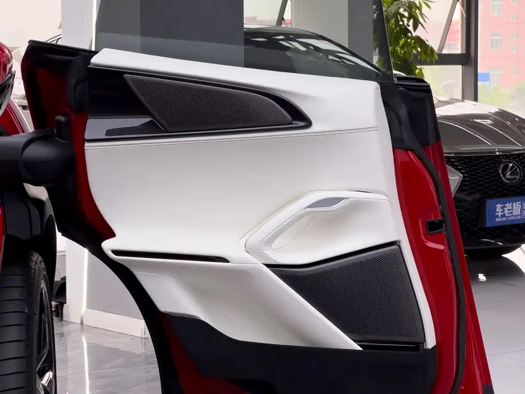 Ferrari Purosangue — миниатюра 38