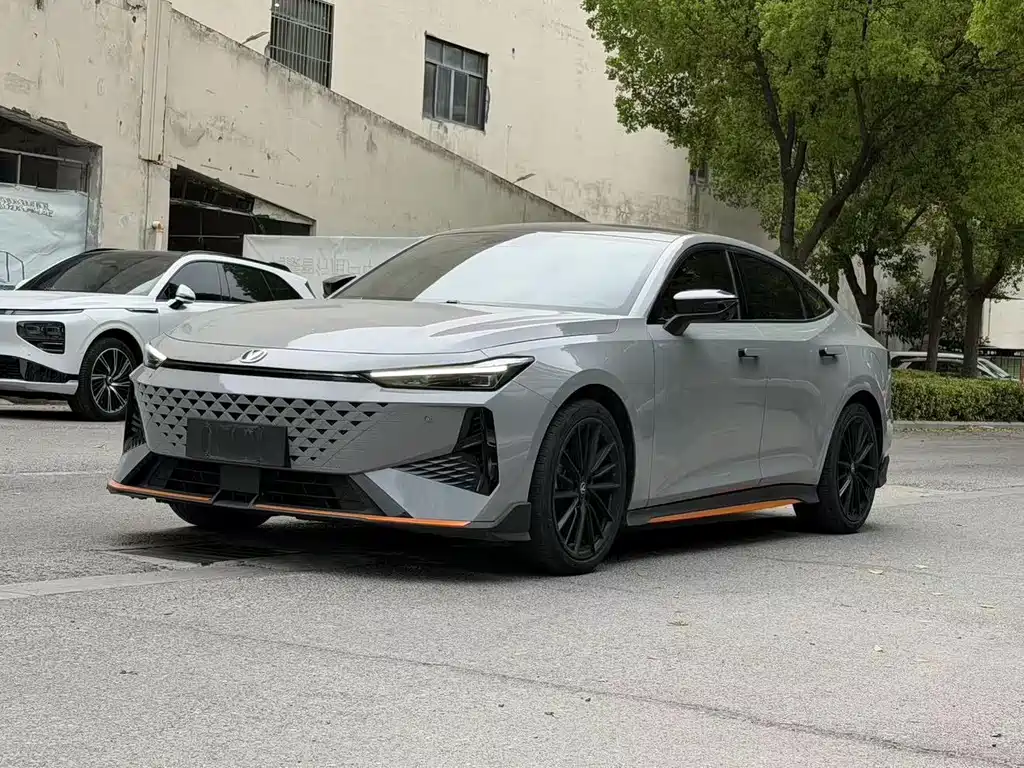 Changan UNI-V 2024