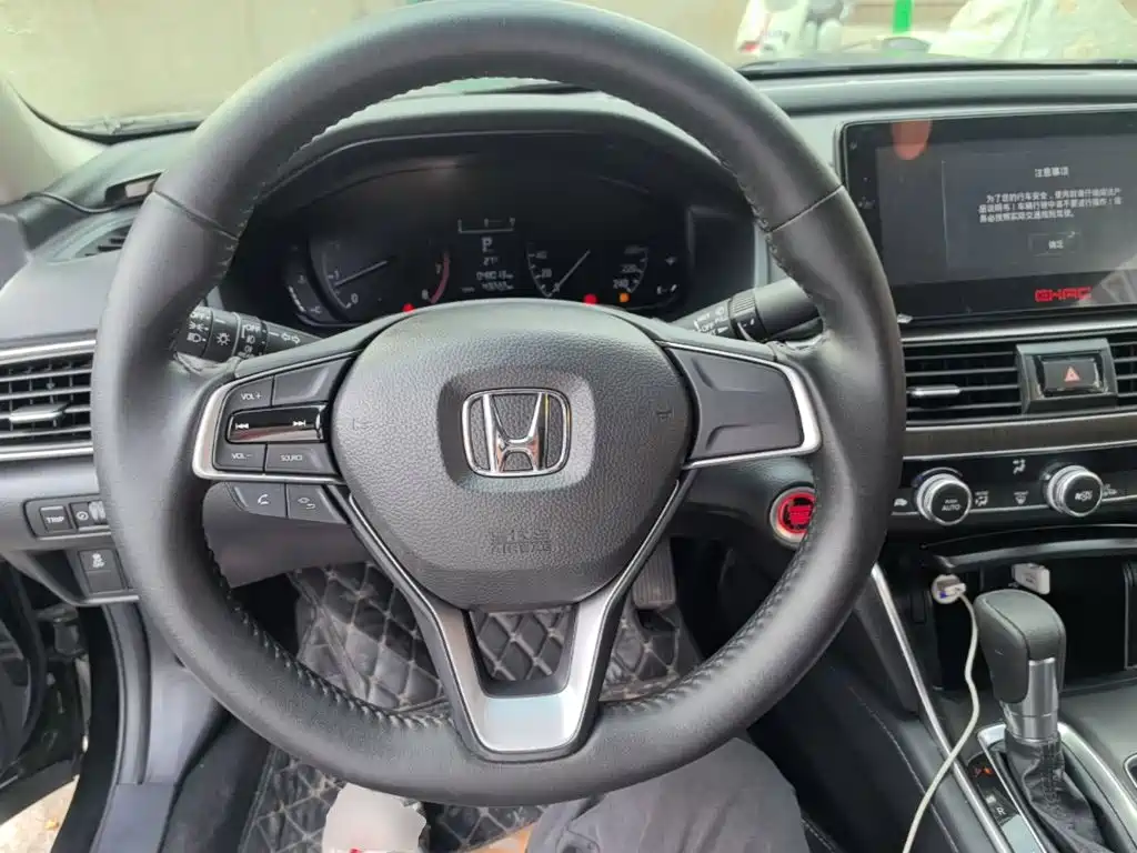 Honda Accord — миниатюра 11