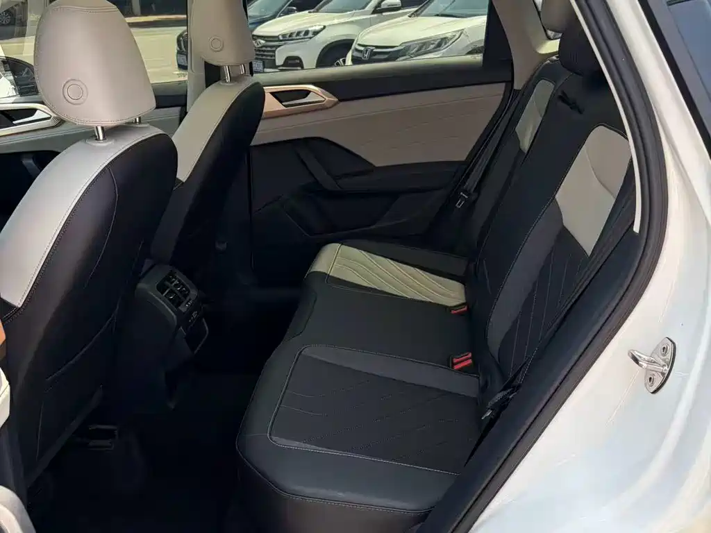 Volkswagen Tharu 2024 300TSI