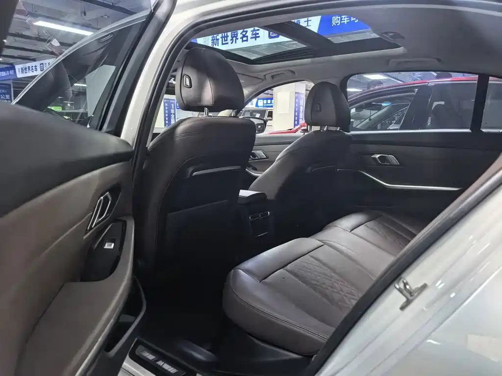 BMW 3 Series — миниатюра 7