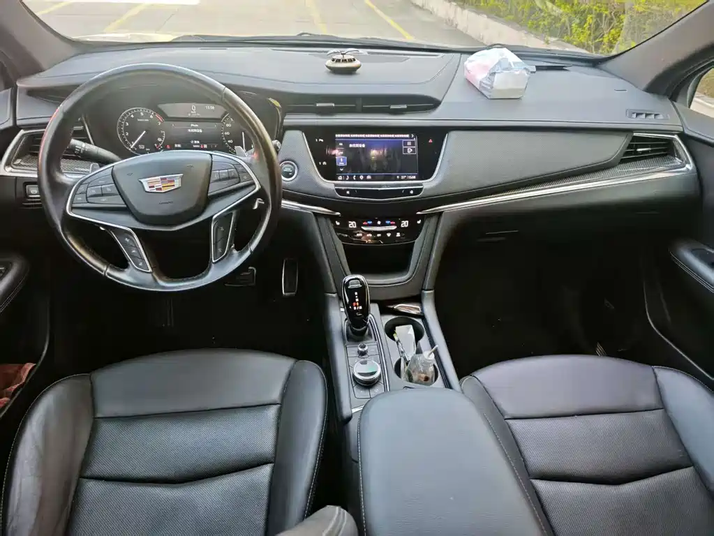 Cadillac XT5 — миниатюра 10