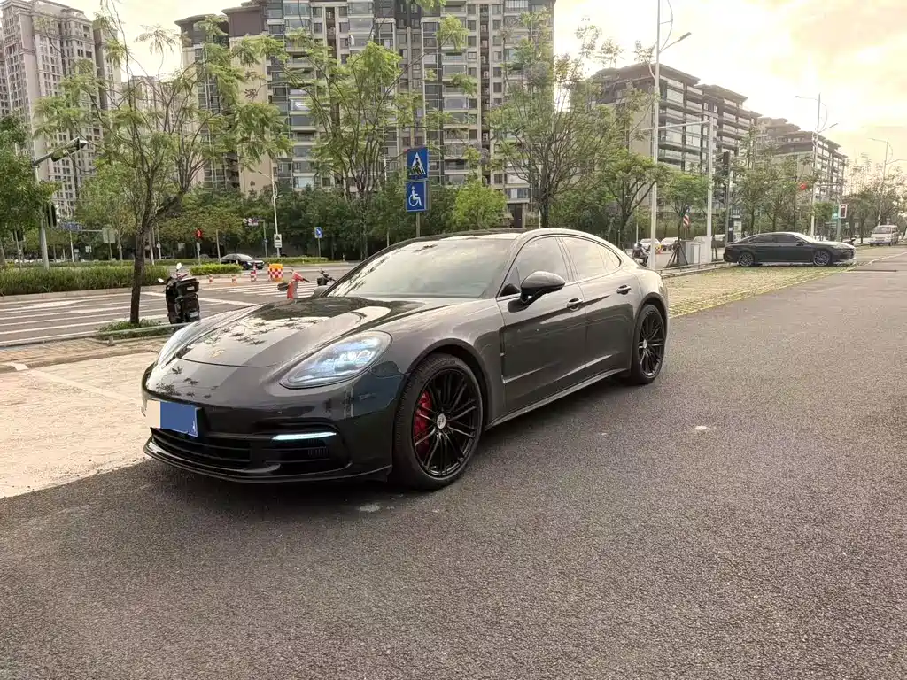 Купить Porsche Panamera