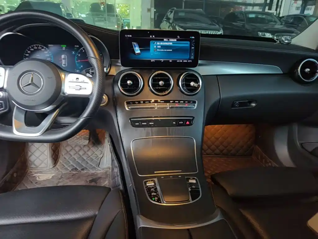 Mercedes-Benz C-Class — миниатюра 13